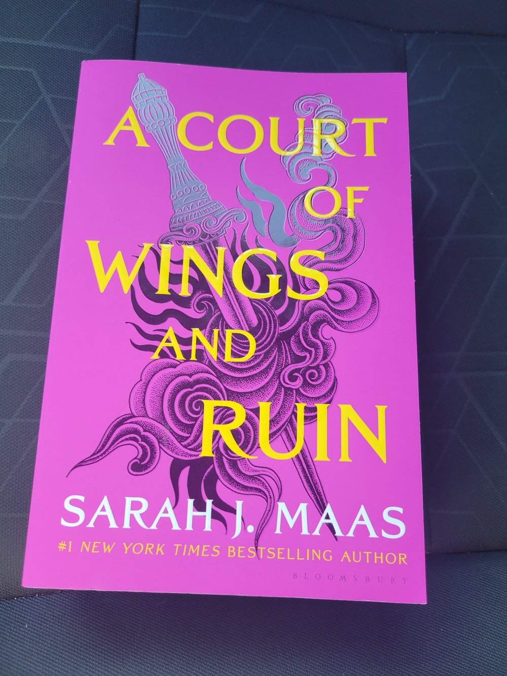 A Court of Wings and Ruin by Sarah J. Maas - Pink Cover